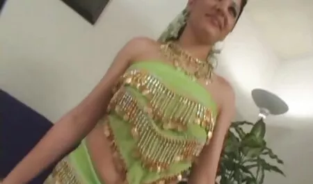 エリカのお尻 乳房 愛撫 動画