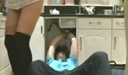 彼は私の訪問を後悔していません エロ 動画 女