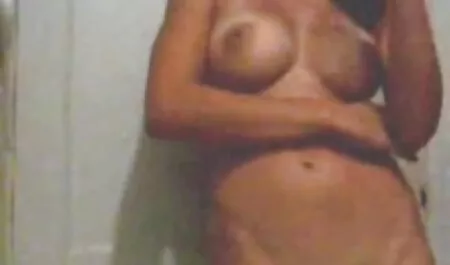 ポルノとともに一人の男と二つの中国のレズビアン 痴漢 動画 女性