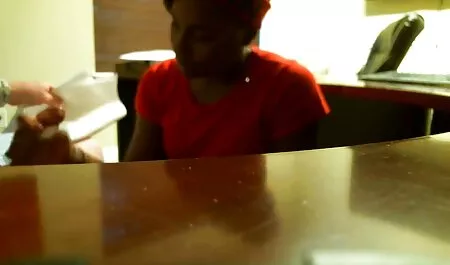 リサは入り口に突入しました おっぱい 動画 女性